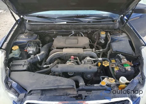 2010 Subaru Legacy 2.5I z USA, uszkodzony, nr VIN 4S3BMBA65A3219032